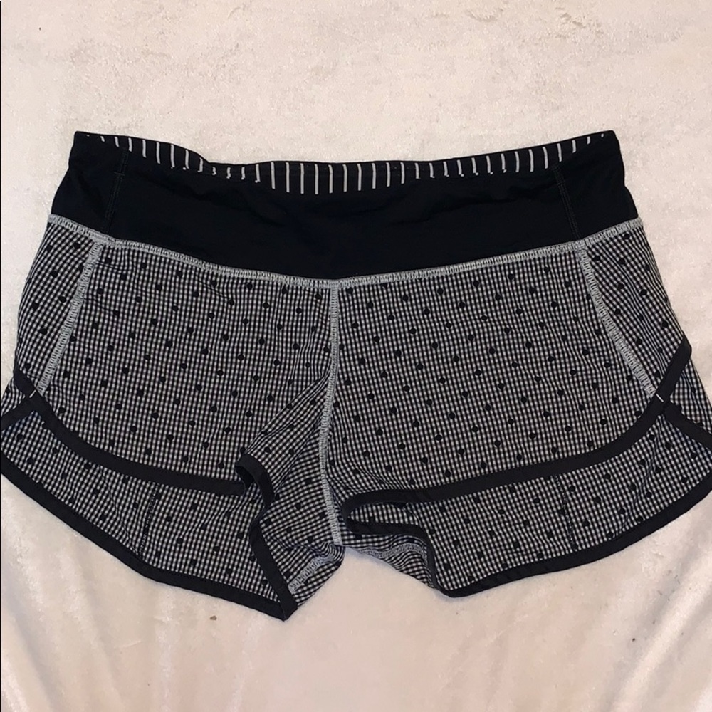 Lululemon speed short Sz 6